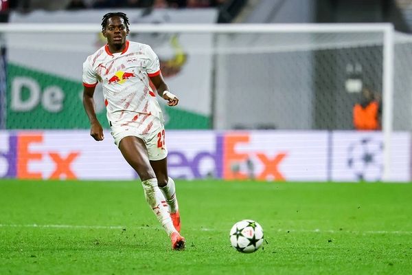 برشلونة يرفض التحرك.. رومانو يكشف حقيقة صفقة لوكيبا