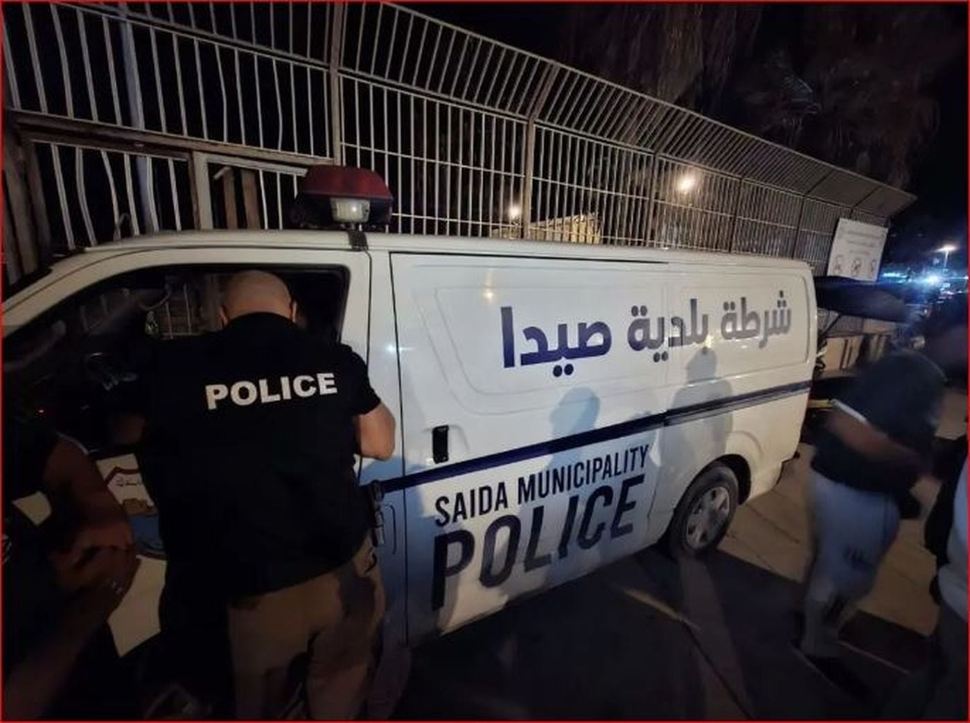 شرطة صيدا توقف شخصين حاولا سرقة دراجات نارية