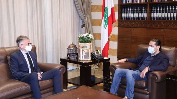 ديبلوماسي أميركي في "بيت الوسط"‏