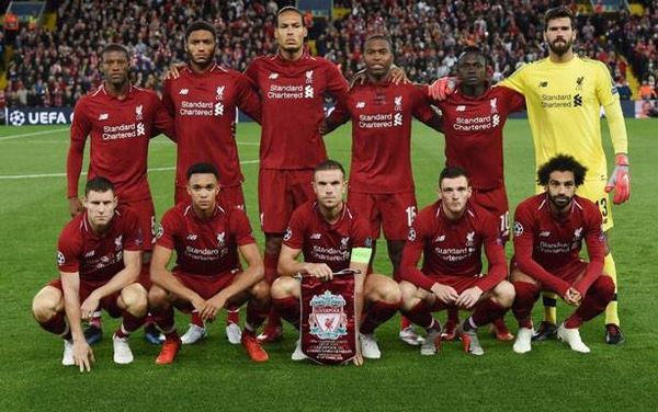 دوري أبطال أوروبا في كرة القدم: معركة ليفربول ونابولي الأبرز في ختام دور المجموعات