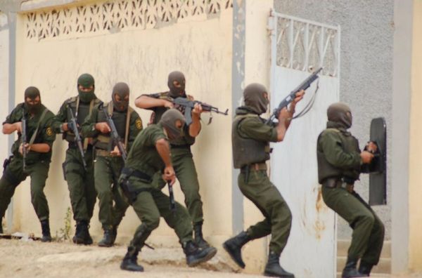 الموساد يستعين بعملاء عرب لاشعال الفتنة في الجزائر 
