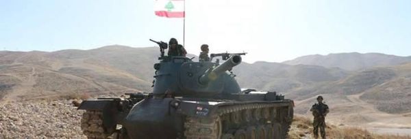 الجيش يسمح لمجموعة من النساء والاطفال بالدخول الى عرسال من مخيم مدينه الملاهي
