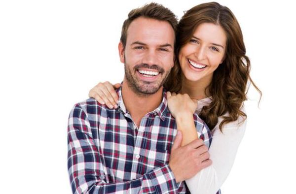 هل تنجح العلاقة عندما يكون الزوجان في العمر نفسه؟