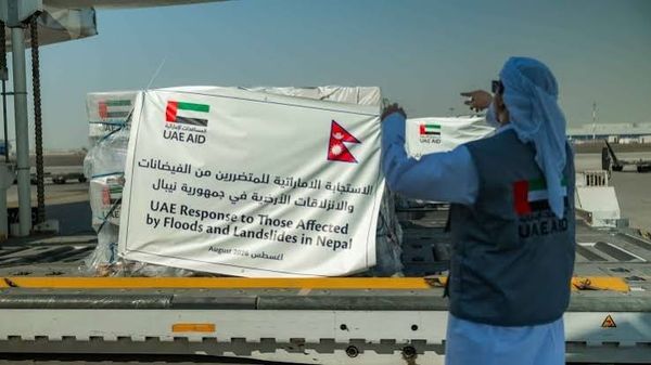 الإمارات ترسل 83 طناً من المساعدات العاجلة إلى نيبال