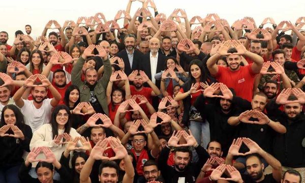 جعجع: النواب هم الجهة القادرة على الإنقاذ
من الفراغ.. ونحن منفتحون على كلّ الحلول