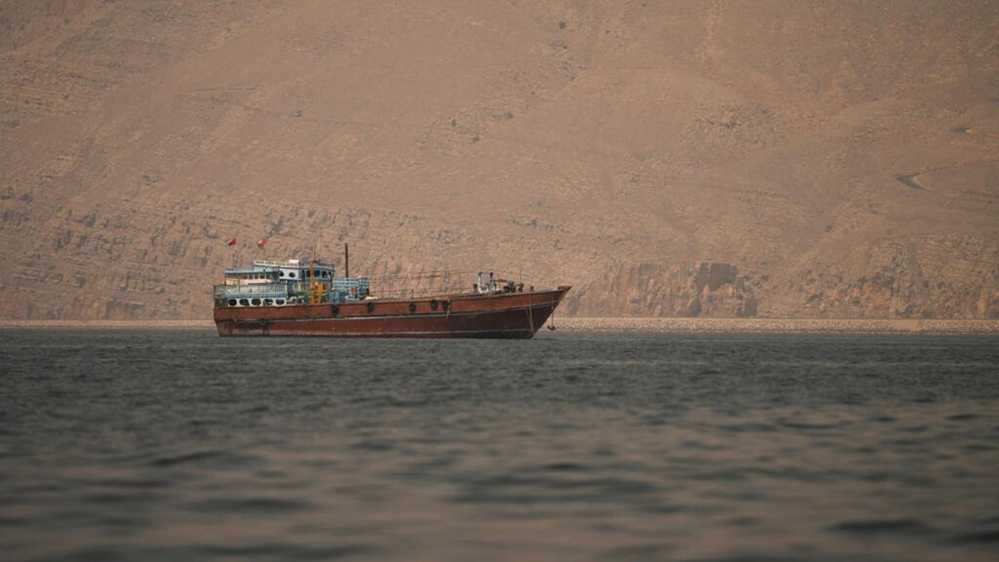 تراجع حاد في حركة السفن عبر هرمز مع استمرار اضطرابات الشحن
