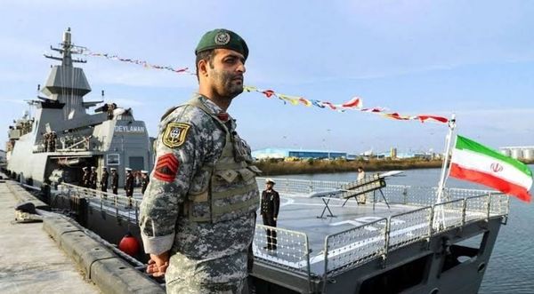 الجيش الإيراني: السفن تخضع لمراقبتنا قبل وصولها لمضيق هرمز بمئات الكيلومترات ويمكنها العبور إذا حصلت على إذننا، وقواتنا البحرية تكبدت أضرارا لكنها لم تسمح لسفن العدو العسكرية بالاقتراب من سواحلنا.