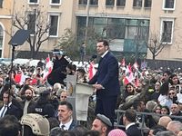 بعد زيارة بهية حزب الله يلتقي سعد الحريري ويدعوه الى تشييع 