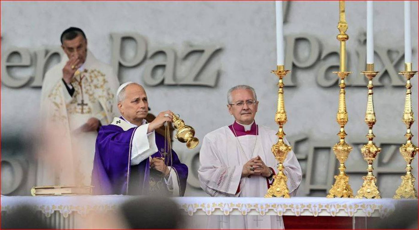 البابا لاوون في القداس الختامي: اقول للبنان انهض وكن علامة للسلام