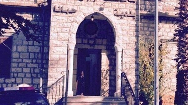 الادعاء على رئيس بلدية سابق