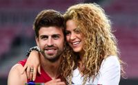 مصور يفجر مفاجأة عن جيرارد بيكيه وشاكيرا تستعد للانتقام