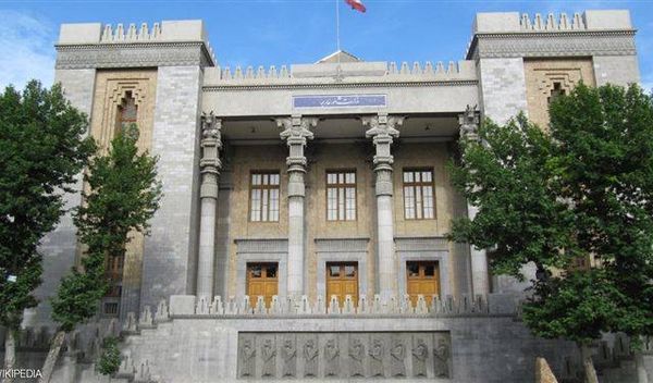 إيران تستدعي القائم بالأعمال الكويتي.. وتسلمه احتجاجا