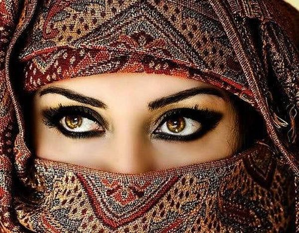 تربية المرأة العربية.. نحن نريدها عاجزة منذ الصغر!!