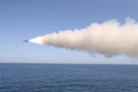 إيران تطلق مناورات 