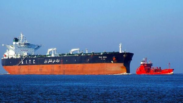 طهران:احباط محاولة قرصنة ناقلة 
نفط أثناء طريقها إلى خليج عدن