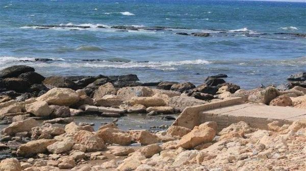محافظ الشمال طلب منع السباحة على طول كورنيش الميناء