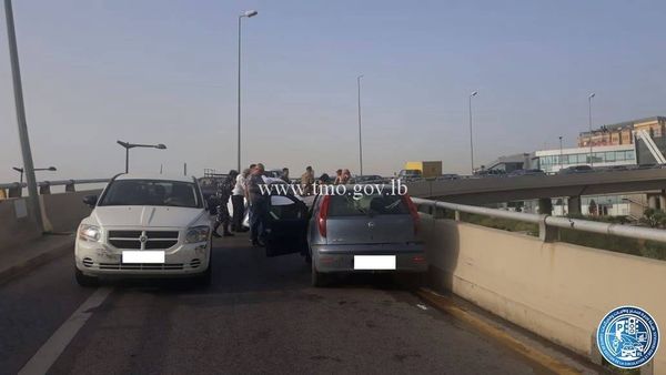 جريحان على جسر القصر الجمهوري