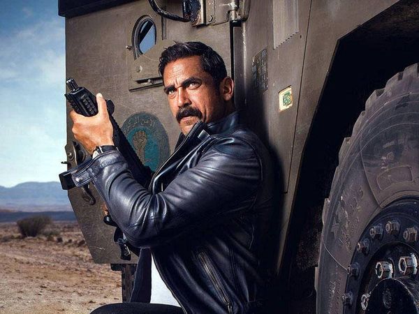 أمير كرارة يخضع لتدريبات قتالية خطرة