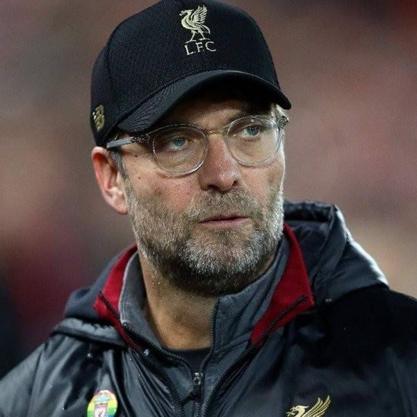للمرة الاولى محمد صلاح على مقاعد البدلاء مع ليفربول