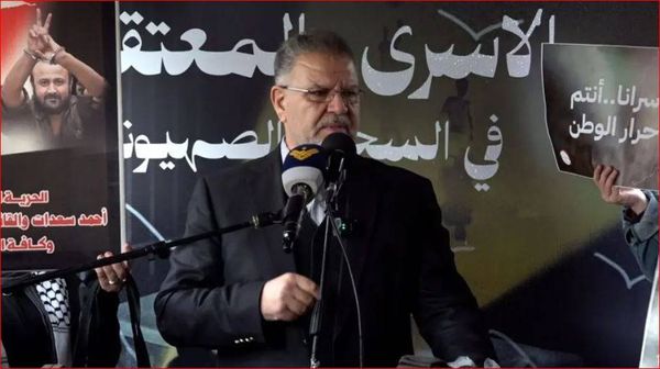 هذا ما قاله فياض في وقفة تضامنية بالنبطية مع الأسرى في سجون الإحتلال