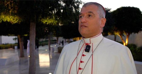 "غير صحيح".. السفير البابوي ينفي كلاماً منسوباً إليه عن لبنان