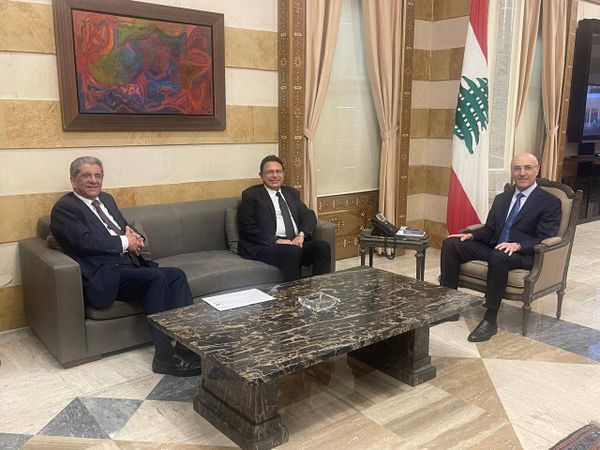 الحجار بحث في كيفيّة مكافحة
ظاهرة الدعارة في المعاملتين