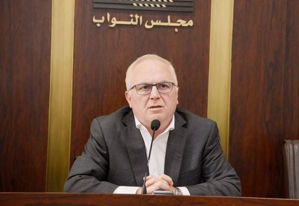 ضاهر : هل يشمل العفو العام القضاة المنحرفين والفاسدين؟