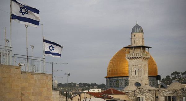 أول دولتين تسيران على خطى ترامب بشأن القدس