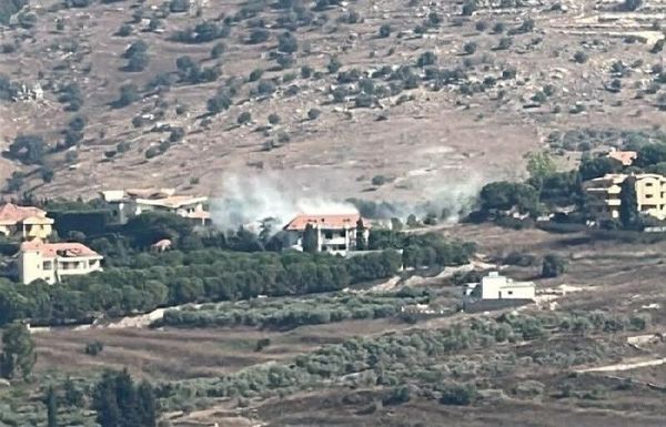 تفجيران عند أطراف عيتا الجبل