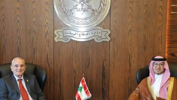 منسى بحث مع بخاري سبل
تعزيز التنسيق العسكري
