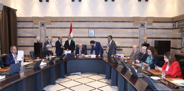 مجلس الوزراء يقرّ أغلبية جدول الأعمال ويؤجل الامتحانات الرسمية