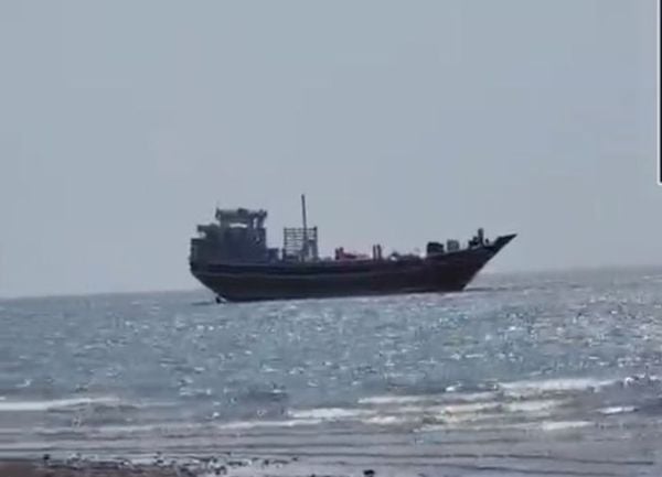 قراصنة يختطفون ناقلة نفط قبالة اليمن ويحوّلون مسارها نحو الصومال