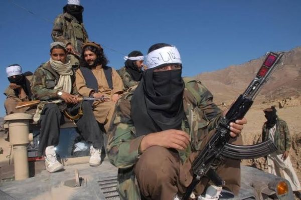 مقتل 28 مسلحًا باكستانيا وإصابة 32 في نورستان