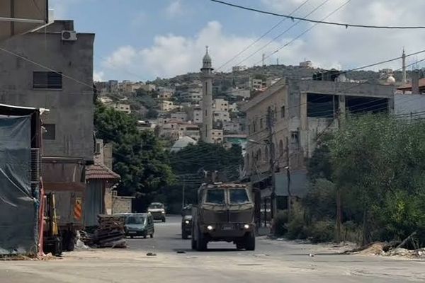 قوات الاحتلال تداهم منزلًا في القنيطرة بتوغل جنوبي سوريا