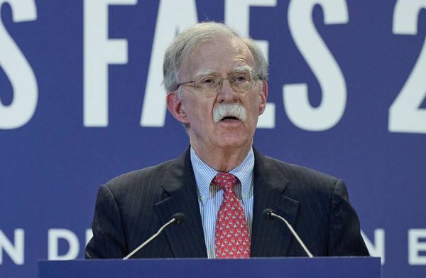 بولتون يحذر: استخدام القوة في غرينلاند قد يفجّر زلزالاً سياسياً في أميركا