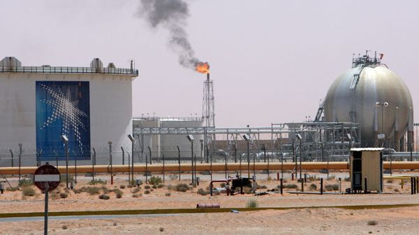 ارتفاع انتاج النفط في السعودية الى 9.66 مليون برميل يومياً
