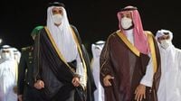أمير قطر يهنئ الملك السعودي وولي عهده بحلول عيد الأضحى