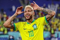 نيمار: تمنيت تتويج الهلال بالمونديال...
وسأفتتح مشروعاً بالسعودية