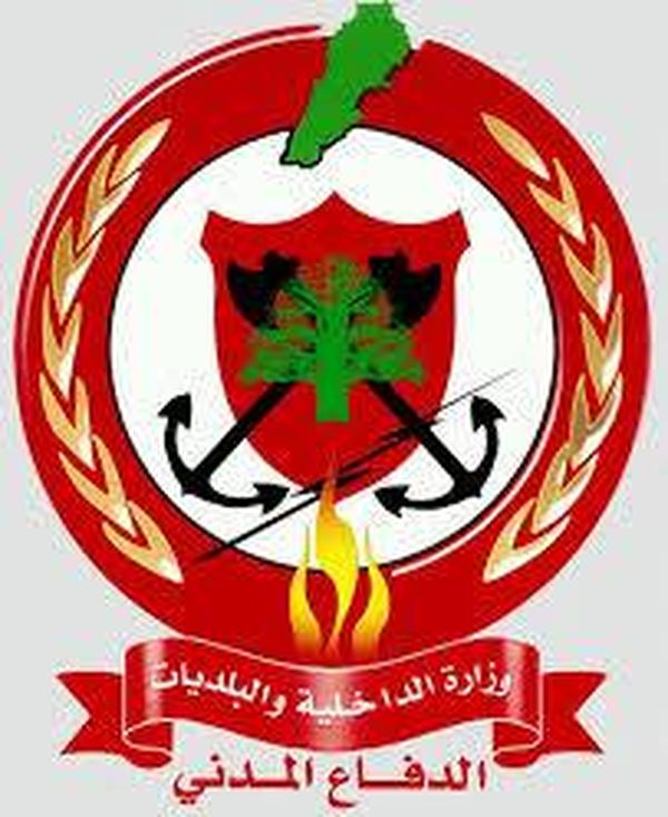 الدفاع المدني: سقوط مواطن من الطبقة الخامسة من إحدى المباني في البسطا ونقله الى المستشفى