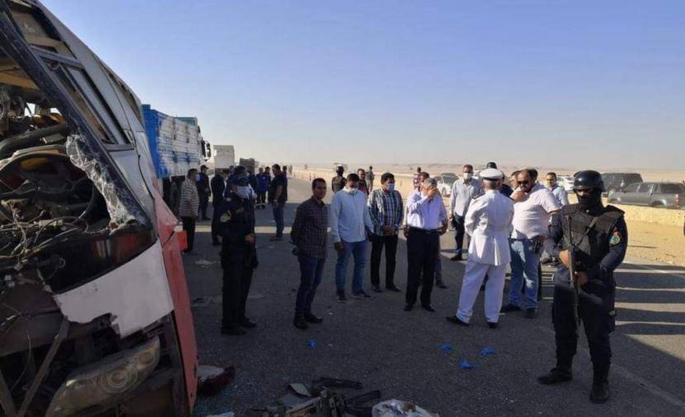 مقتل 9 أشخاص وجرح 18 بحادث سير مروع في مصر
