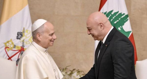 البابا يساند الرئيس عون: "دعاء من أجل لبنان"