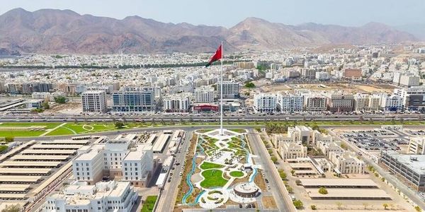 عُمان ترحب بوقف النار بين "إسرائيل" ولبنان