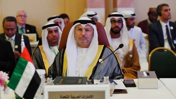 قرقاش: نتطلع إلى قمة ناجحة في الرياض نبدأ معها تعزيز الحوار الخليجي