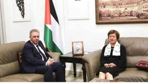 دبور استقبل فرونتسكا وبحثا
في المستجدات في عين الحلوة