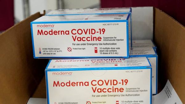 تلف  2000 جرعة من لقاح موديرنا في الولايات المتحدة بسبب خطأ عامل نظافة