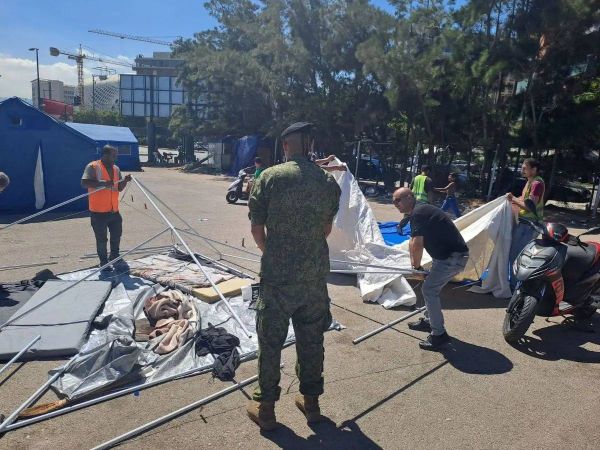 بلدية بيروت تزيل خيمًا عشوائية في السمرلاند والبيال