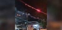 قصف عشوائي لـ"درون" من السماء... شاهدوا ردة فعل السكان (فيديو)