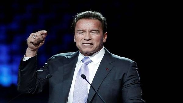 "شوارزينجر" يخطط لمقاضاة عمالقة النفط بتهمة "القتل العمد"
