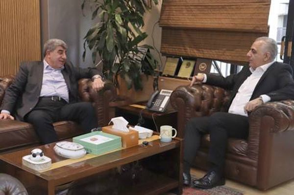 كركي يتابع مع طليس ضمان السائقين العموميين