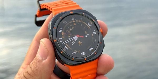 مقارنة السعر والأداء: لماذا تظل Galaxy Watch Ultra خياراً مثالياً للعدائين؟